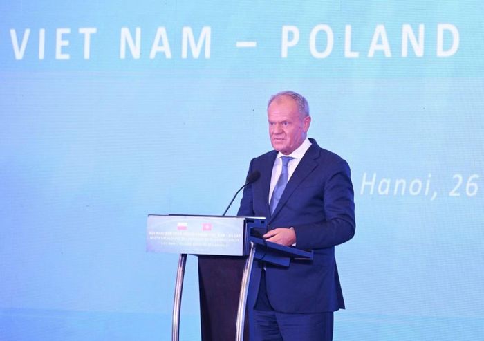 Thủ tướng Cộng hòa Ba Lan Donald Tusk phát biểu tại Hội nghị bàn tròn doanh nghiệp Việt Nam - Ba Lan.