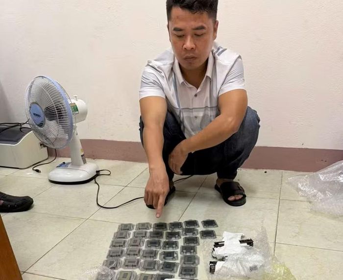 Vũ Văn Bằng cùng tang vật liên quan vụ trộm. Ảnh: CA Đắk Lắk