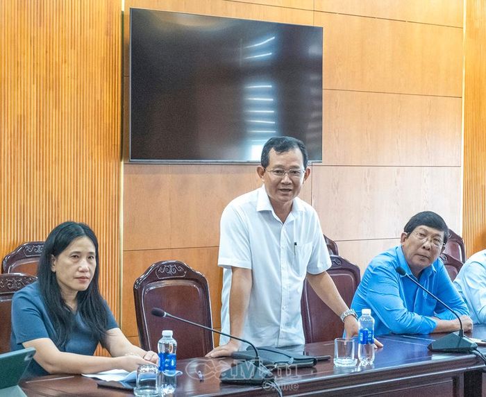 Thống nhất với phương án đề xuất, đồng chí Ngô Minh Toàn, Phó Giám đốc Thường trực Báo và phát thanh, truyền hình Cà Mau, tin tưởng các giải thưởng sẽ tạo động lực cho đội ngũ người làm báo đầu tư, nâng cao chất lượng tác phẩm báo chí.