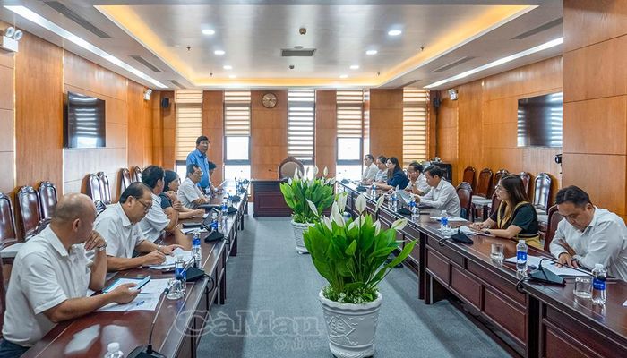 Đồng chí Nguyễn Thanh Dũng, Chủ tịch Hội Nhà báo tỉnh, thống nhất với phương án đề xuất.