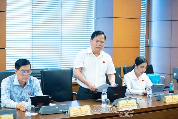 Đại biểu Nguyễn Duy Thanh, Phó Chủ tịch Hiệp hội Doanh nghiệp tỉnh Cà Mau, Uỷ viên Uỷ ban Kinh tế và Tài chính của Quốc hội, góp ý chính sách xử phạt theo hướng phù hợp quy mô doanh nghiệp, giảm thủ tục và bảo đảm quyền giải trình.