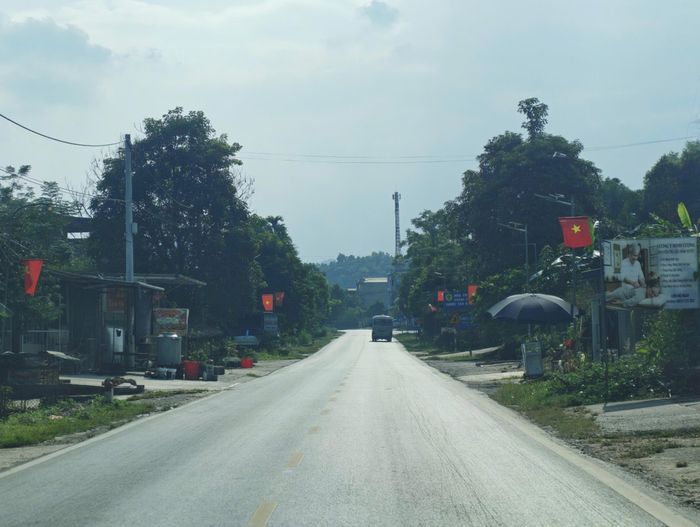 Tuyên Quang phấn đấu đến hết năm 2026 đạt khoảng 99% số hộ được sử dụng điện lưới quốc gia. Ảnh: Trường Sơn.