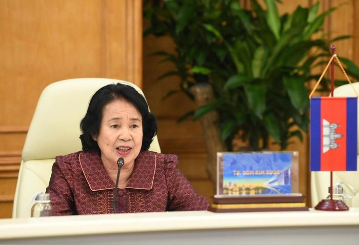 Tổng Kiểm toán nhà nước Campuchia Som Kim Suor phát biểu. Ảnh: NHƯ Ý