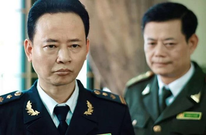Anh từng là gương mặt quen thuộc với khán giả truyền hình qua nhiều bộ phim như Chuyện phố phường, Lãnh địa đen, Dòng sông phẳng lặng, Đầm lầy bạc...