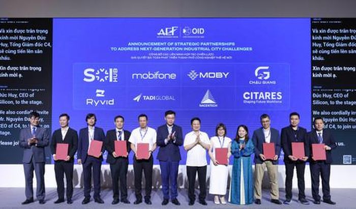 Ban tổ chức đã công bố các hợp tác chiến lược nhằm thúc đẩy phát triển hệ sinh thái công nghiệp thế hệ mới