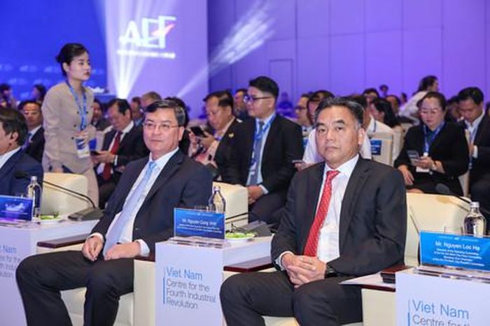 Lãnh đạo TPHCM tham dự Chương trình CEO 500