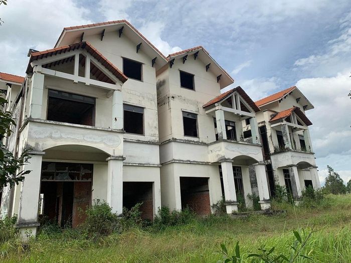 Một số dự án đã hoàn thành nhưng không có người ở