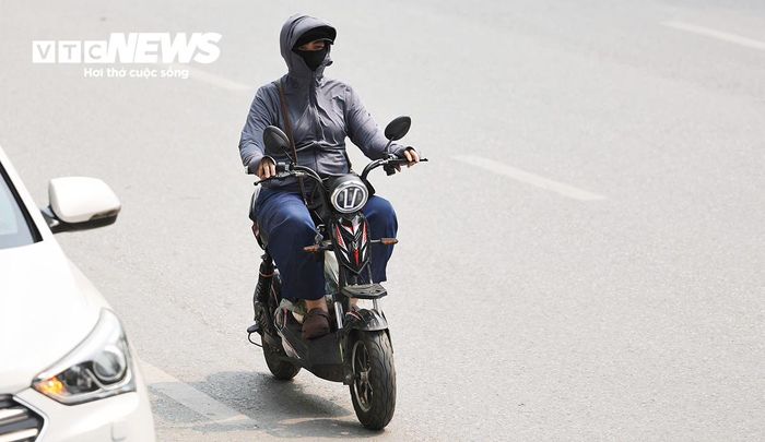 Ngày 26/10, Hà Nội nắng 33°C. (Ảnh minh hoạ)