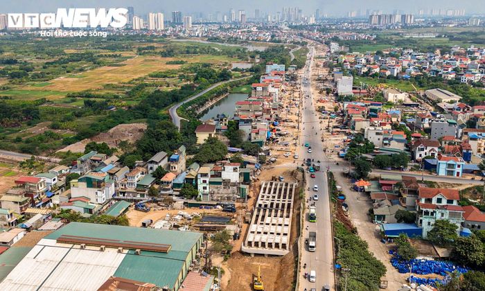 Công trình cũng tạo thuận lợi hơn cho phương tiện di chuyển từ Hà Nội đến các địa phương như Phú Thọ, Sơn La và chiều ngược lại qua Quốc lộ 6.
