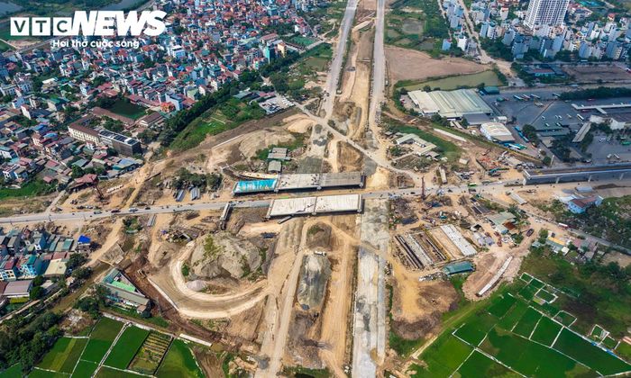 Khi hoàn thành, nút giao Vành đai 4 - Quốc lộ 6 được kỳ vọng cải thiện khả năng kết nối giữa tuyến vành đai với trục giao thông hướng tâm, góp phần giảm áp lực cho cửa ngõ Tây Nam Thủ đô. 