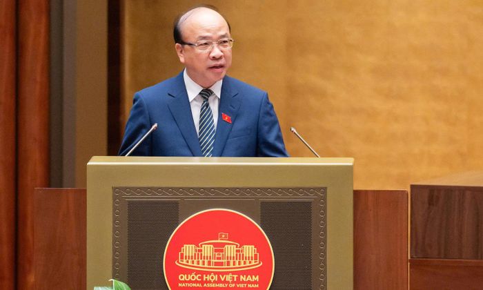 Chủ nhiệm Ủy ban Pháp luật và Tư pháp Phan Chí Hiếu.