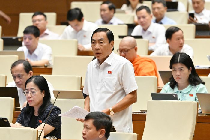 Đại biểu Phạm Văn Hòa (Đoàn Đồng Tháp)