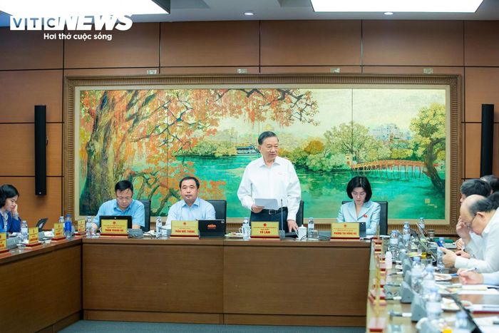 Tổng Bí thư, Chủ tịch nước Tô Lâm phát biểu tại phiên thảo luận tổ sáng 26/10.
