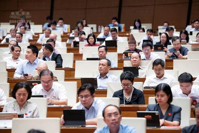 Các đại biểu Quốc hội tham dự phiên họp sáng 26-10. Ảnh: Quochoi.vn