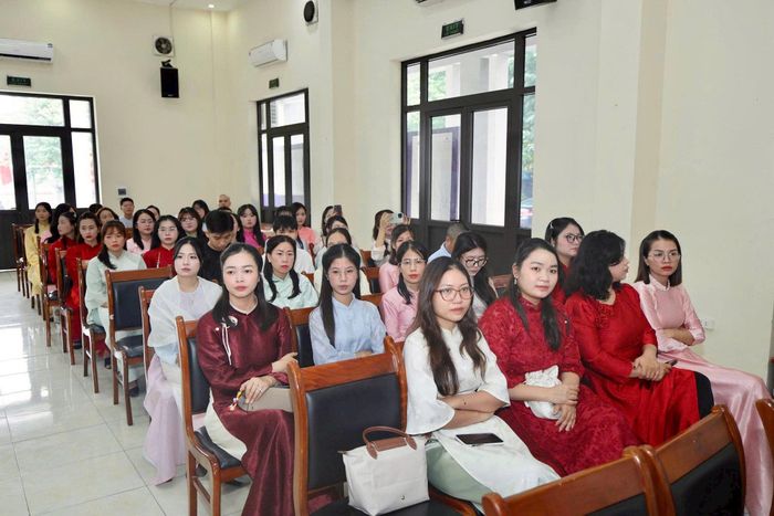 Kỳ tuyển dụng viên chức làm việc tại các cơ sở giáo dục công lập thuộc UBND xã Thiên Lộc năm 2026 có 53 thí sinh trúng tuyển. Ảnh: PV