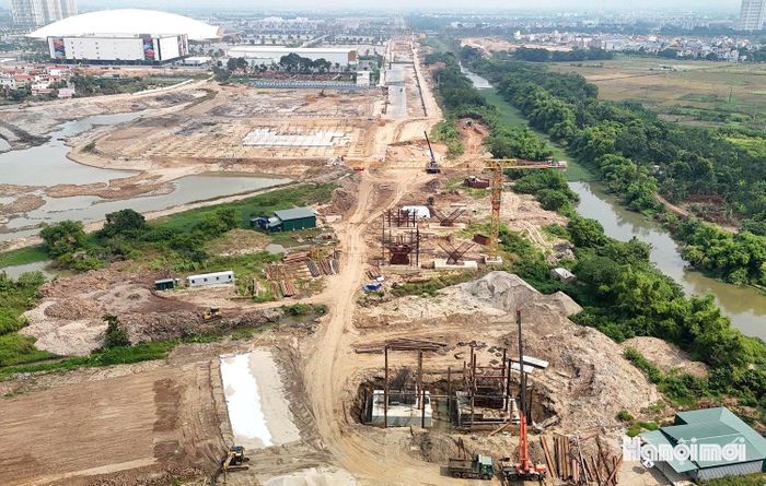 Theo kế hoạch, cầu Tứ Liên phấn đấu hợp long nhịp chính dây văng vào ngày 30-7-2027, thông xe kỹ thuật và đưa vào khai thác dịp 10-10-2027.