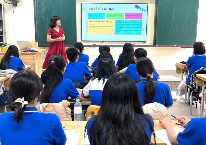 Giờ học của học sinh lớp 9 Trường Tiểu học và THCS Chương Dương (phường Hồng Hà) . Ảnh: Lê Nguyễn