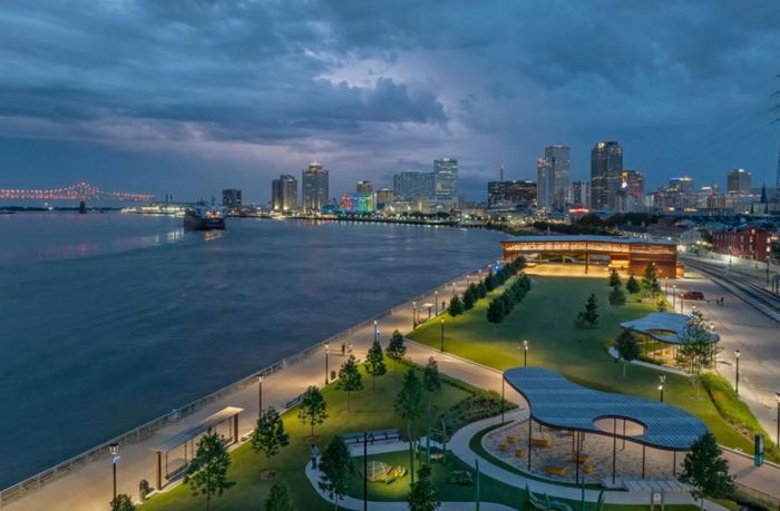 Nằm giữa các khu phố French Quarter, Marigny và Bywater, dự án kết nối nhiều địa điểm văn hóa và không gian công cộng quan trọng của New Orleans. Ảnh: Architizer