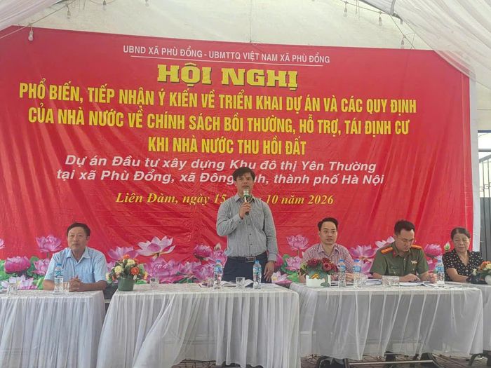 Trong thời gian tới, để thực hiện các dự án trên địa bàn, xã Phù Đổng tổ chức hội nghị phổ biến, tiếp nhận ý kiến từ người dân. Ảnh PV
