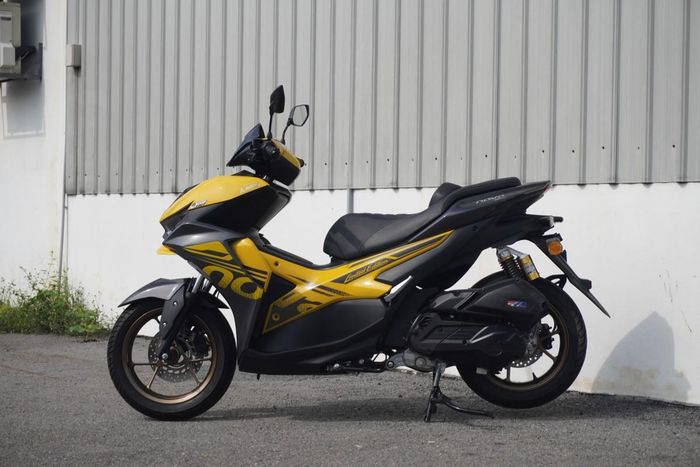 Aveta Nova 200 Edisi Terhad mang trên mình lớp áo màu vàng Cyber Yellow rực rỡ