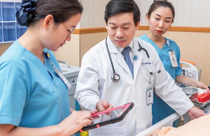 Bệnh viện Đại học Y dược TP. Hồ Chí Minh tiên phong trong triển khai bệnh án điện tử thay thế cho hồ sơ bệnh án giấy. Ảnh: Hoàng Bách