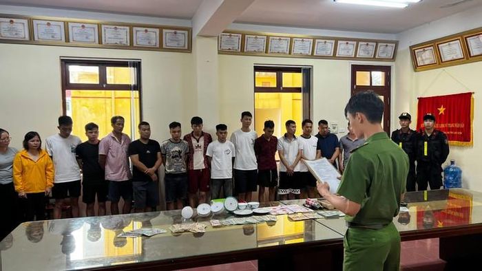 Nhóm đối tượng bị bắt giữ. Ảnh: Công an tỉnh Lạng Sơn.