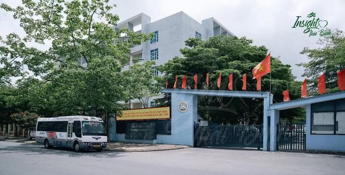 Trường THPT chuyên Thái Bình trong hành trình 38 năm thành lập. ﻿Ảnh: Insight Thái Bình.
