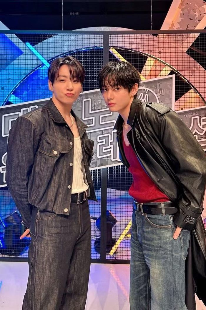 V - Jung Kook là một trong những "chiến hạm" đình đám nhất của BTS.
