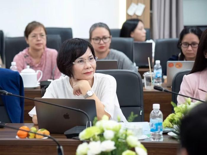 PGS.TS Lê Thị Thanh Hương, Phó Hiệu trưởng Trường Đại học Y tế công cộng dự Tọa đàm