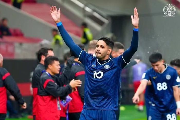 Artur lần thứ hai đưa Công an Hà Nội vươn lên dẫn trước (Ảnh: CAHN FC)