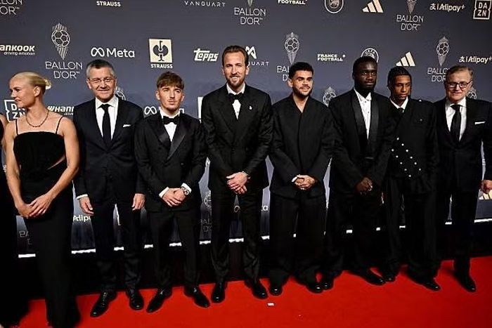 Các cầu thủ Bayern Munich tham dự lễ trao giải Quả bóng Vàng 2026 (ảnh: Getty Images)