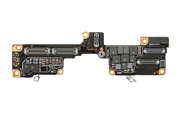  Khác với thiết kế bo mạch xếp chồng trên nhiều thế hệ iPhone, iPhone Duo sử dụng bo mạch chủ một lớp cùng bo mạch kết nối riêng biệt. Cách bố trí này giúp các linh kiện ít chồng lên nhau, thuận tiện hơn khi tiếp cận để sửa chữa. Ảnh: iFixit. 