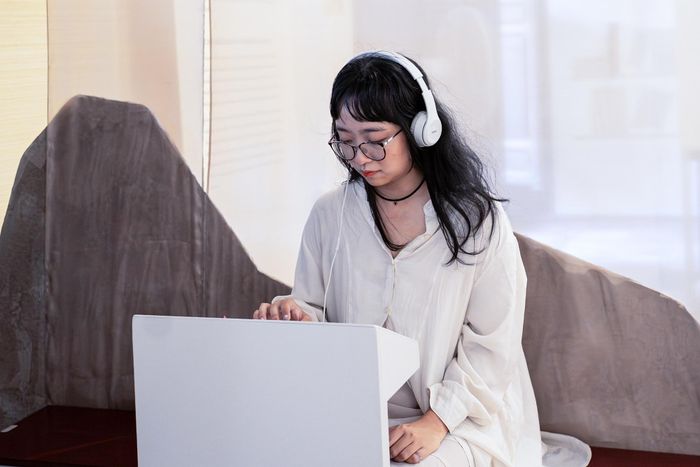  Triển lãm có không gian tương tác để khán giả trong nước và quốc tế hiểu hơn về nội dung các câu chuyện, nhân vật và cảm hứng sáng tác của họa sĩ.