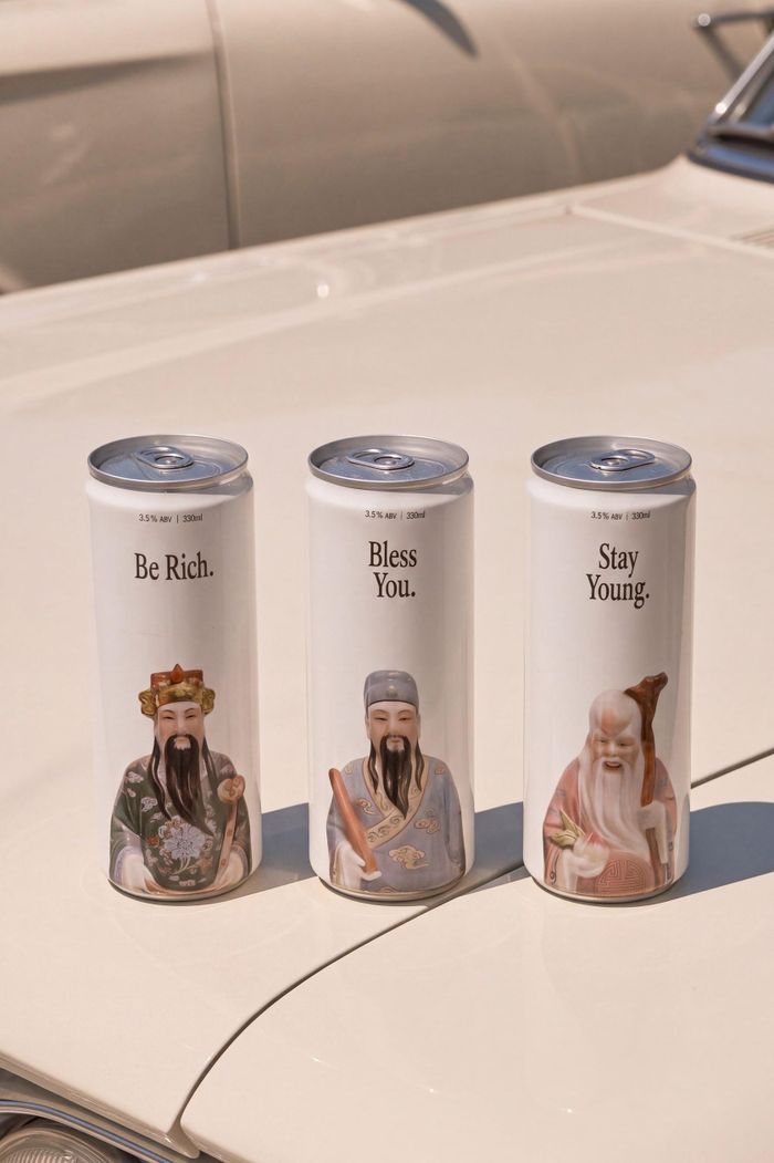Bộ sưu tập đồ uống Phúc - Lộc - Thọ phiên bản lon có dung tích 330 ml, nồng độ cồn 3,5%.