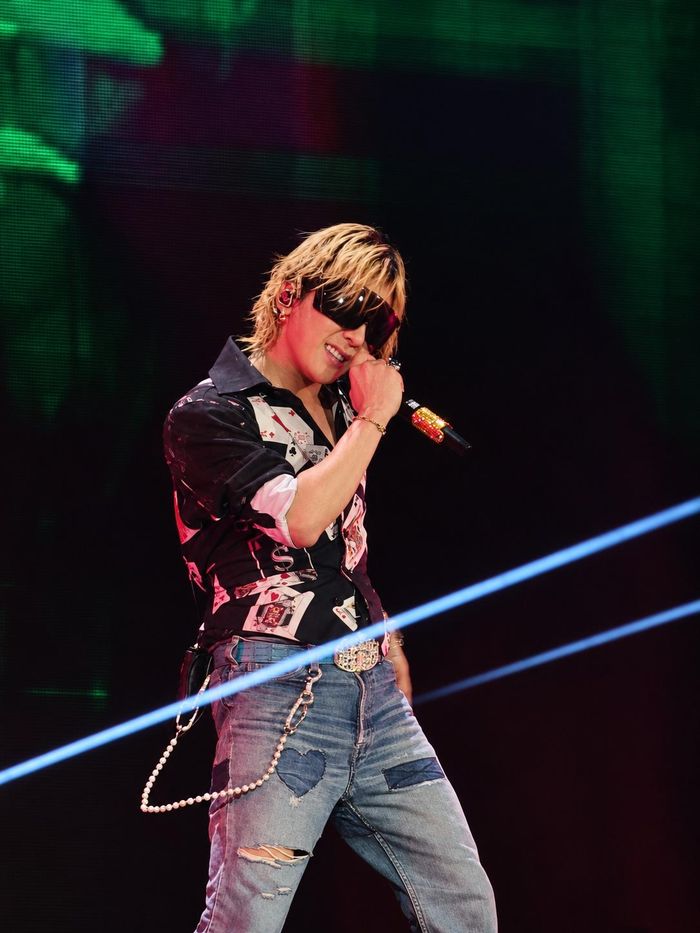 Các thành viên của BigBang bùng nổ sân khấu ở cả hai đêm diễn.