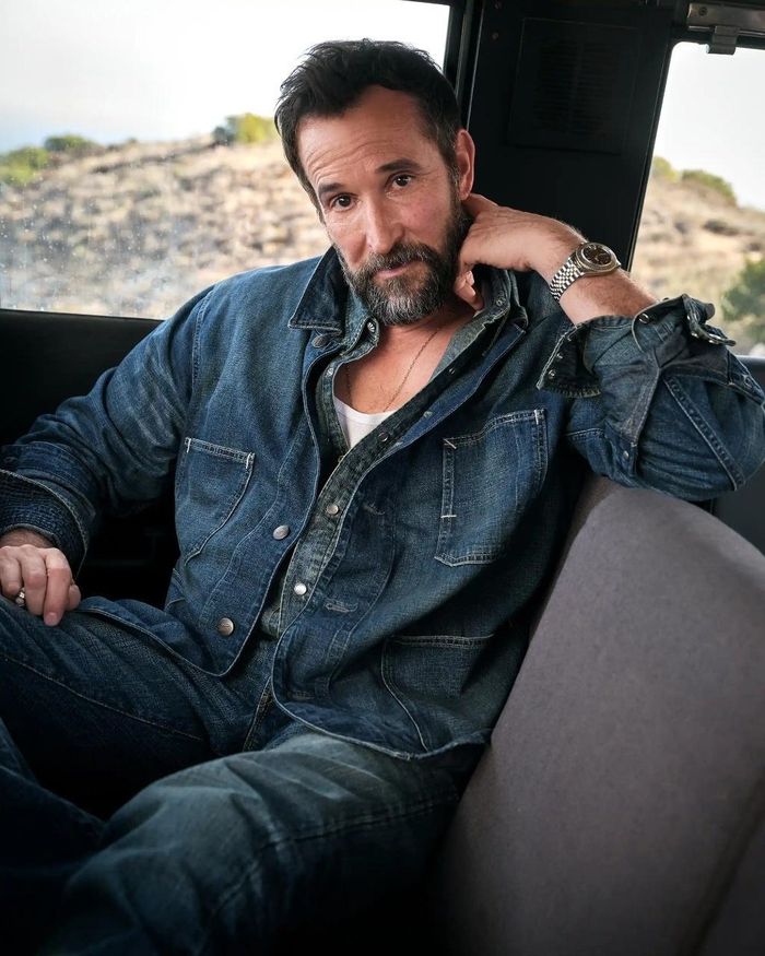 Noah Wyle được tạp chí PeoPle vinh danh là Người đàn ông quyến rũ nhất thế giới năm 2026. Ảnh: @JeffLipsky.