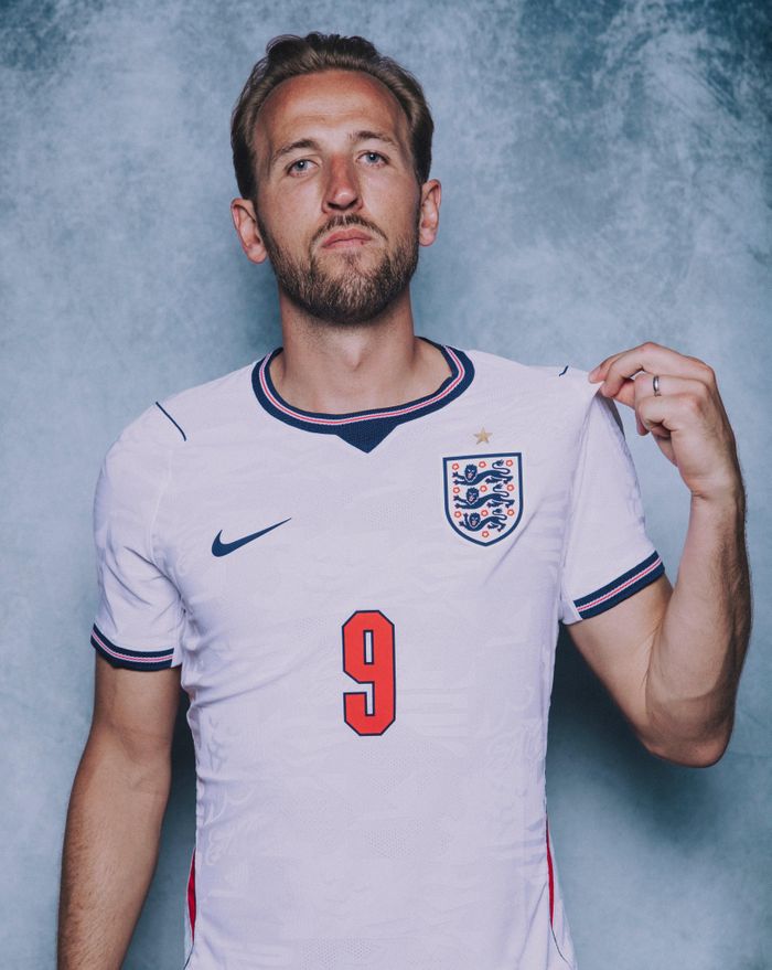 Harry Kane duy trì phong cách thoải mái, tối giản trong đời sống hàng ngày. Ảnh: @harrykane/IG.