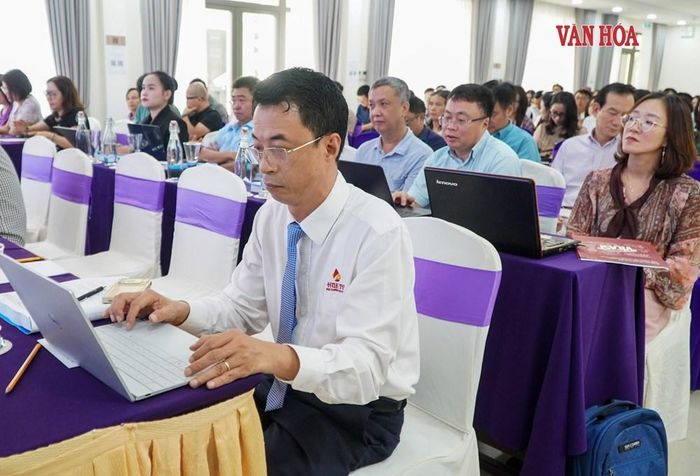 Các đại biểu tham dự hội thảo và chương trình tập huấn. Ảnh: S.Thùy