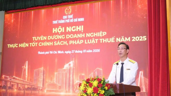 Ông Đoàn Minh Dũng, Trưởng Thuế Thành phố Hồ Chí Minh, phát biểu ý kiến tại hội nghị. (Ảnh: A.T)