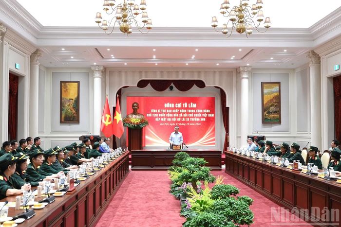Tổng Bí thư, Chủ tịch nước Tô Lâm chủ trì gặp mặt Đại đội nữ lái xe Trường Sơn.