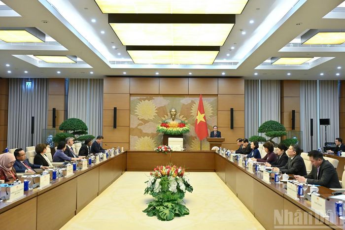 Quang cảnh cuộc tiếp tại Nhà Quốc hội.
