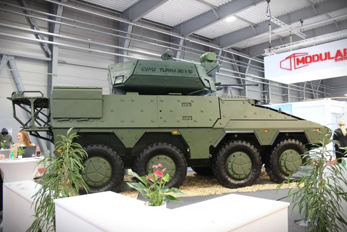  Xe chiến đấu bộ binh Boxer 8x8 được trang bị tháp pháo điều khiển từ xa Turra 30 V10. Ảnh: Army Recognition