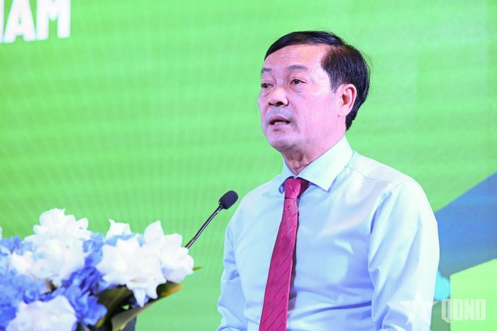 Thứ trưởng Bộ Nông nghiệp và Môi trường Lê Trọng Yên nêu các nhóm vấn đề hội thảo cần tập trung làm rõ quanh việc thúc đẩy nghiên cứu, phát triển CCUS.