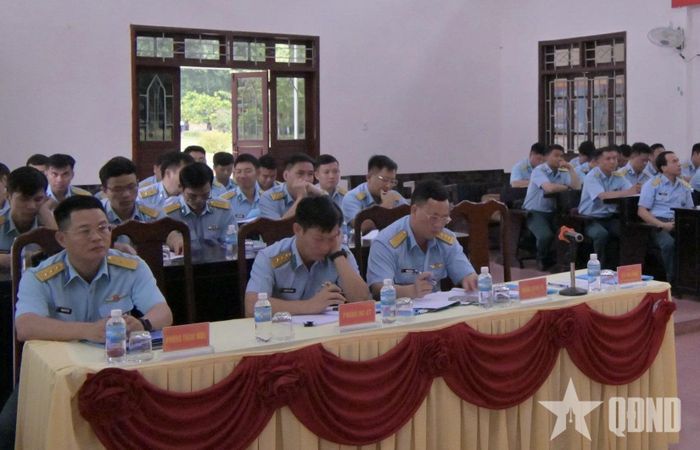 Các đại biểu dự hội nghị.