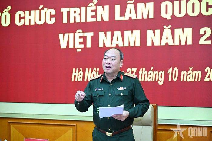 Thượng tướng Lê Quang Đạo chủ trì Hội nghị Ban Tổ chức Triển lãm Quốc phòng quốc tế Việt Nam 2026. Ảnh: TRỌNG HẢI