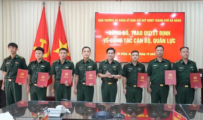 Các cá nhân nhận quyết định