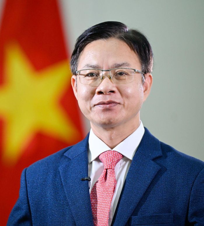 Thứ trưởng Bộ Ngoại giao Ngô Lê Văn