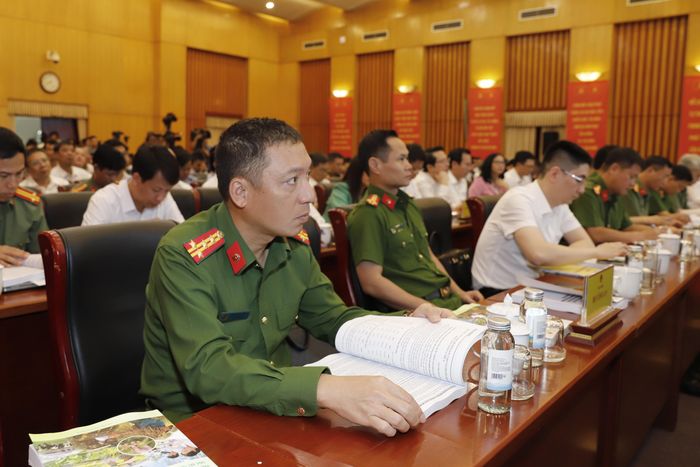  Các đại biểu dự hội nghị do Bộ Nông nghiệp và Môi trường và Bộ Công an phối hợp tổ chức. Ảnh: KHƯƠNG TRUNG 