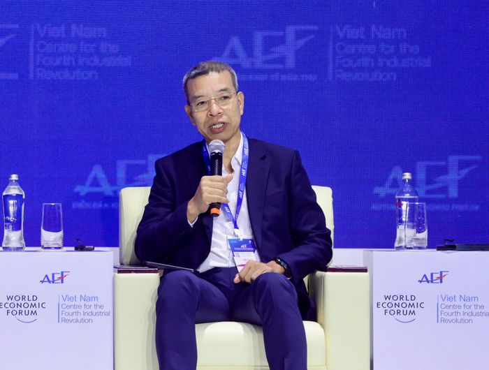  Ông Hoàng Văn Tâm, Trưởng phòng Tổng hợp và Hợp tác quốc tế, Cục Đổi mới sáng tạo, Chuyển đổi xanh và Khuyến công, Bộ Công Thương, nhấn mạnh yêu cầu chuẩn hóa dữ liệu trong thực hành ESG. Ảnh: HÙNG TRIỀU 