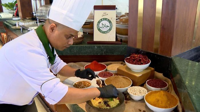  Đà Nẵng cần đào tạo nhiều hơn nhân lực hiểu biết về thị trường Hồi giáo. Ảnh: XUÂN QUỲNH 